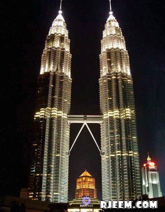 photo Petronas Twin Towers 13398558104.jpg